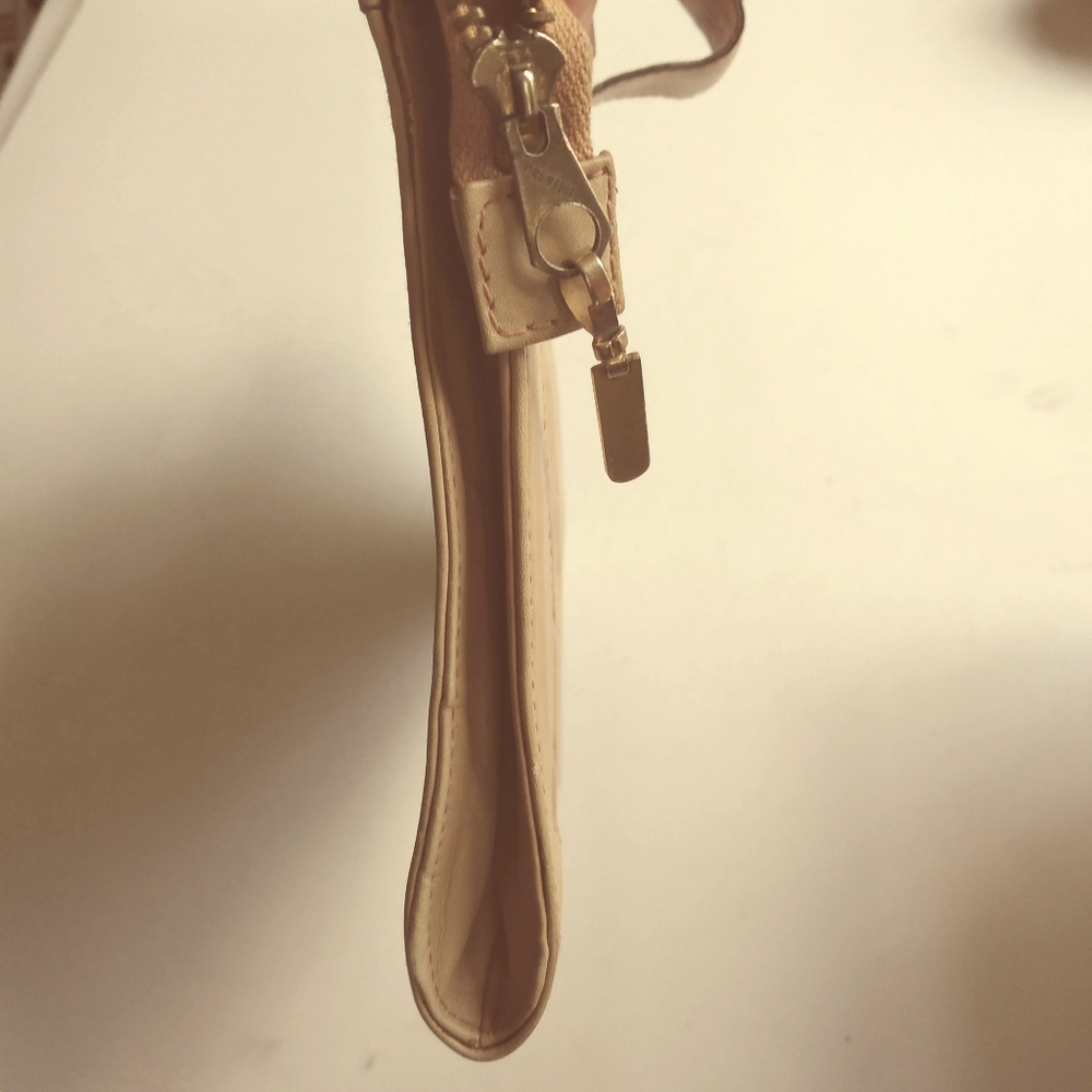 Vintage Valentino Leather Clutch - Picture 7 of 9